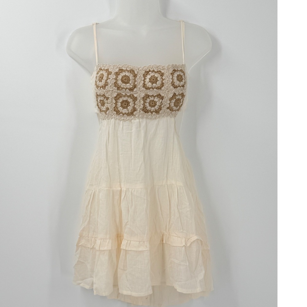 Boho Fesitval Crochet Dress Womens sz 6 Tiered Mini vacation beach cottagecore